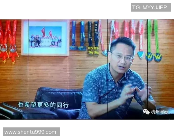 对话黄娜畅谈和平精英职业生涯中的挑战与成长经历